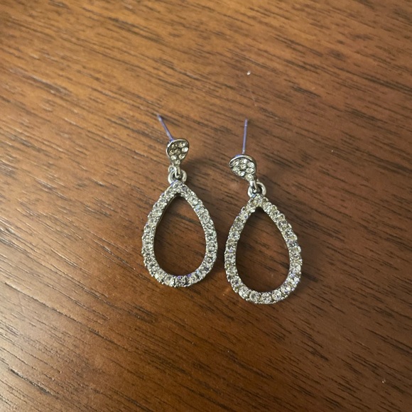 Crystal Teardrop Earring and Necklace set - Picture 2 of 3